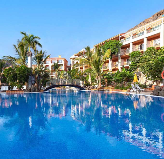 Cordial Mogan Playa booking, ranked number 1 hotel in Gran Canaria. Book hotel Mogan Playa, officially classed as four star hotel but worthy of a four star plus rating